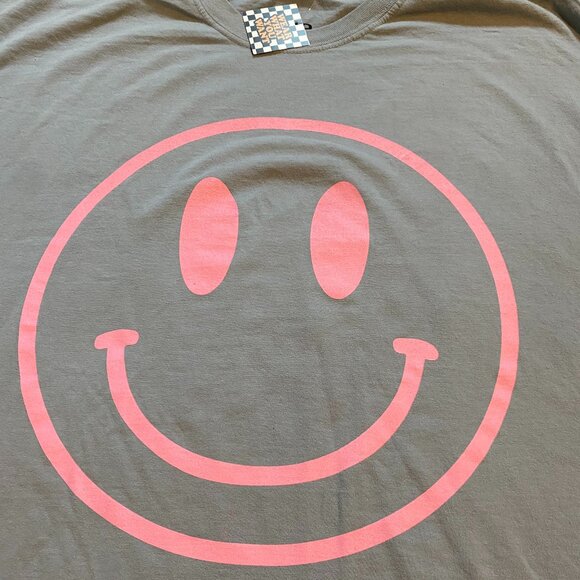 The World Needs Your Magic Oversized Tee in Stone Grey L/XL - Picture 4 of 4